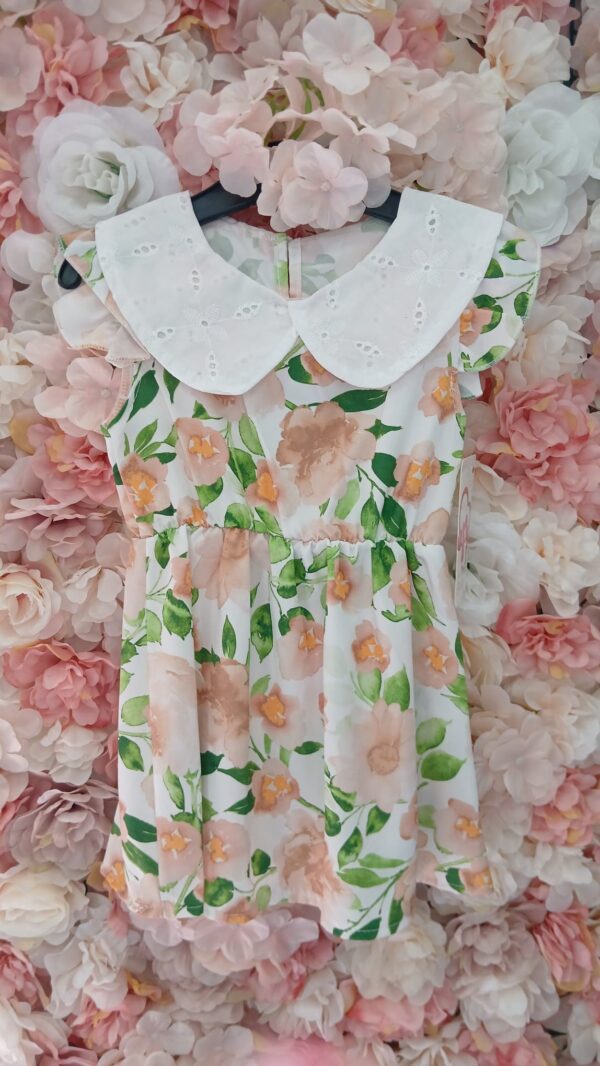 Kleid Blumenmuster Mädchen